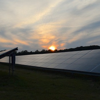 solar-panels-2458717_1920 (1)